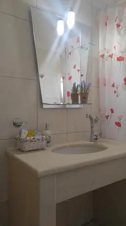 Avantis Apartments 