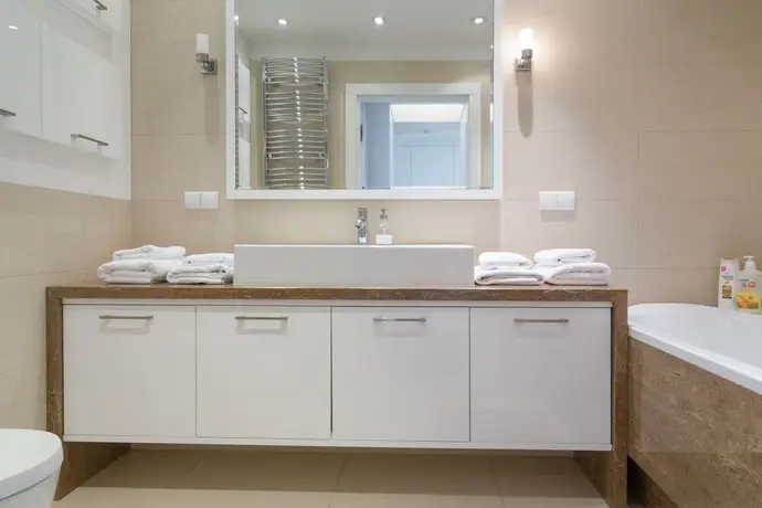 Apartments Grzybowska by City Quality 