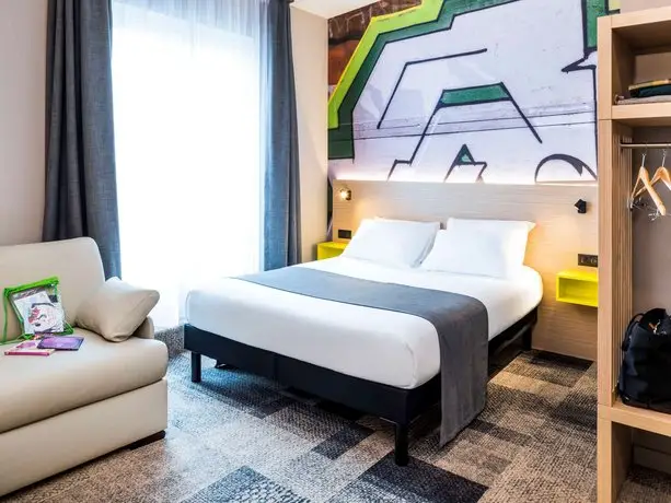 Ibis Styles Clamart Gare Grand Paris 