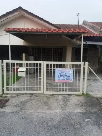 FirZan Homestay Bukit Mahkota