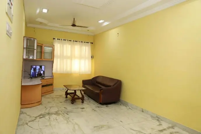 Aishwaryam Service Apartment 