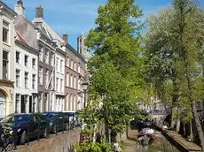 Large Historical Apartment & Canal Terrace 