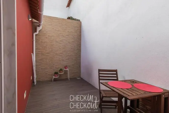 CheckinCheckout - Colares Cozy House 