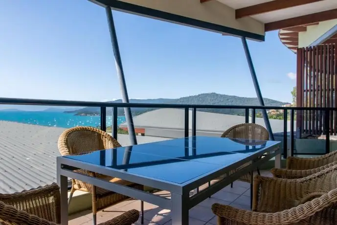 Paradise Penthouse at Waves - Airlie Beach