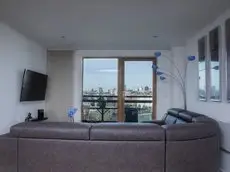 Live in Leeds Penthouse 