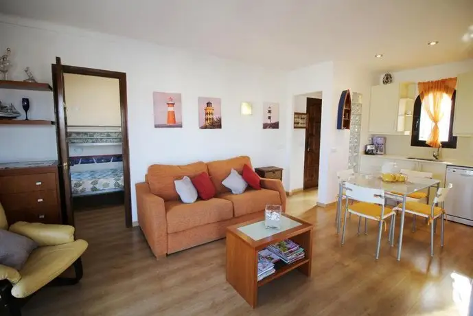 Apart-Rent Apartament Caballito de Mar 