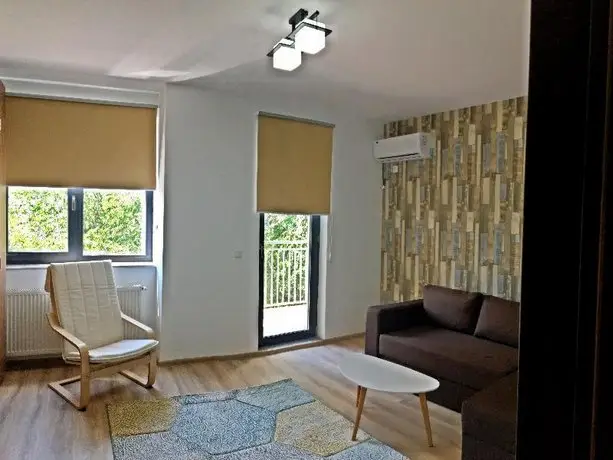 Lira Holiday Apartments 