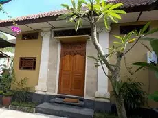 Dekak Batuan Home 