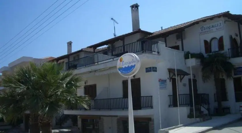 Tzogalis Apartments 2