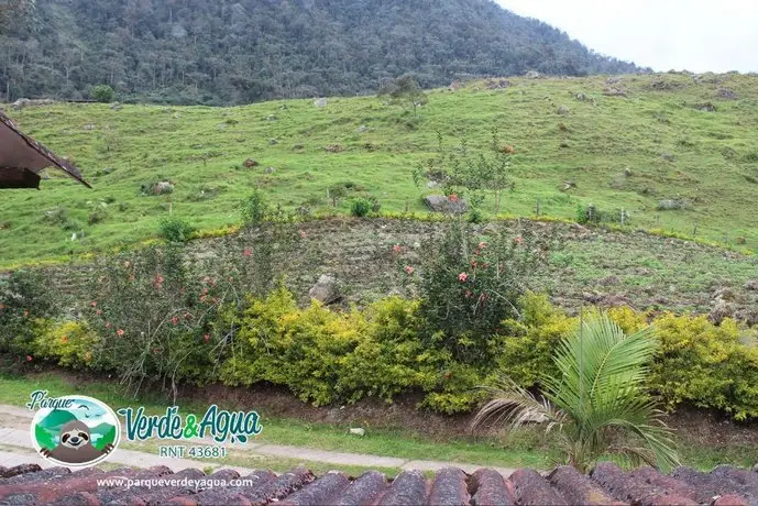 Parque Verde y Agua