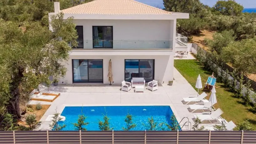 Elia Luxury Villas