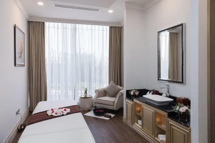 Vinpearl Condotel Empire Nha Trang 