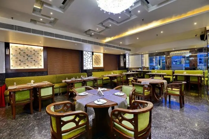 Hotel Swan Zirakpur 