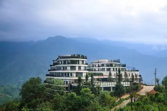 Pao's Sapa Leisure Hotel 