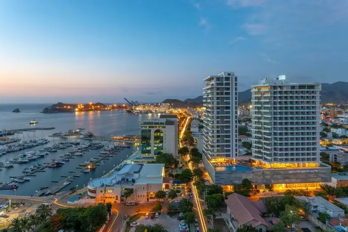 AC Hotel By Marriott Santa Marta