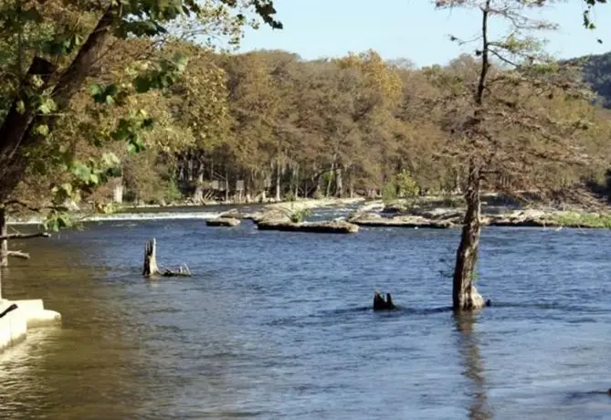 Rio Cancion on the Guadalupe - Cabin 2