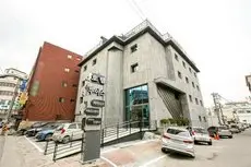 Louis Hotel Gangneung 