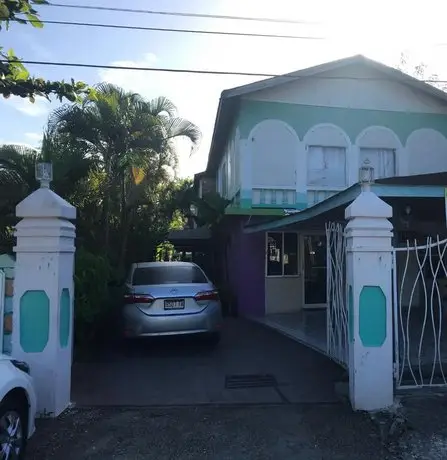 Seascape Apartments Negril