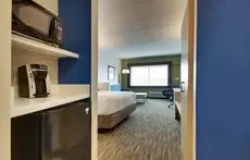 Holiday Inn Express & Suites - Elizabethtown North 