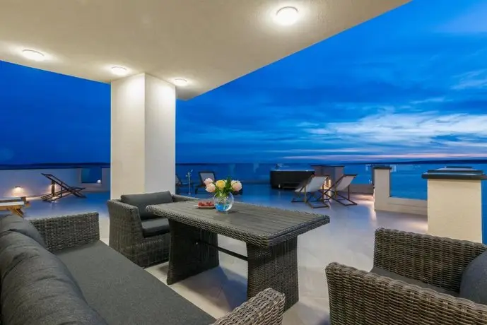 Breathtaking sea view luxury penthouse