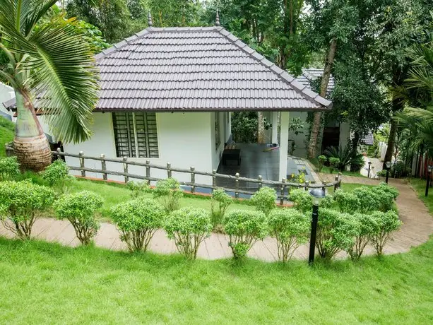 OYO 9676 Karapuzha Island Resort