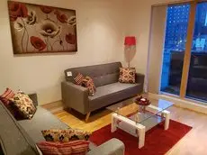 Modern 2 Bed City Center Apartment 