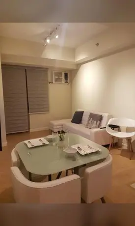 Secured High floor in Manila Ortigas With 2 Balconies 