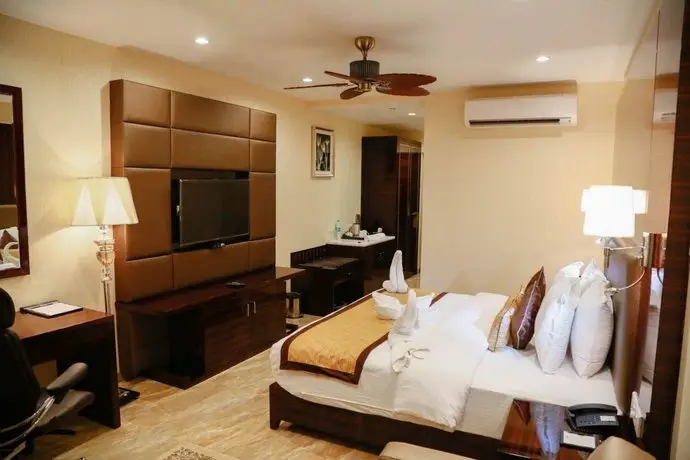 FabHotel Prime Sarala Crown Calangute Beach 