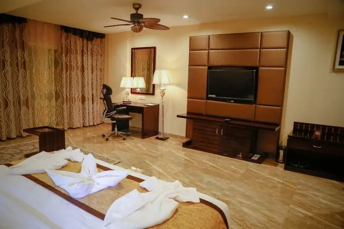 FabHotel Prime Sarala Crown Calangute Beach 