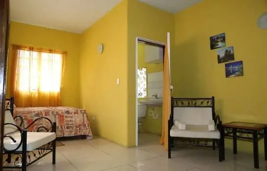 Sint Maarten International Guesthouse 