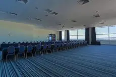 Ever Caparica Beach & Conference Hotel 