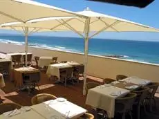 Ever Caparica Beach & Conference Hotel 