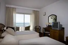 Ever Caparica Beach & Conference Hotel 