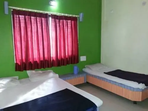 Hotel Om Sai Shirdi 