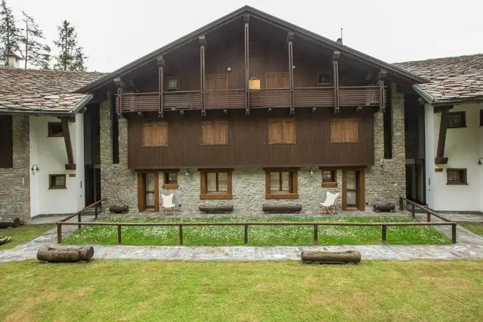 Hintown Stylish and Charming Flat in Courmayeur