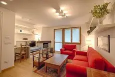 Hintown Stylish and Charming Flat in Courmayeur 