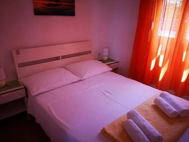 Apartman Iva Slatine