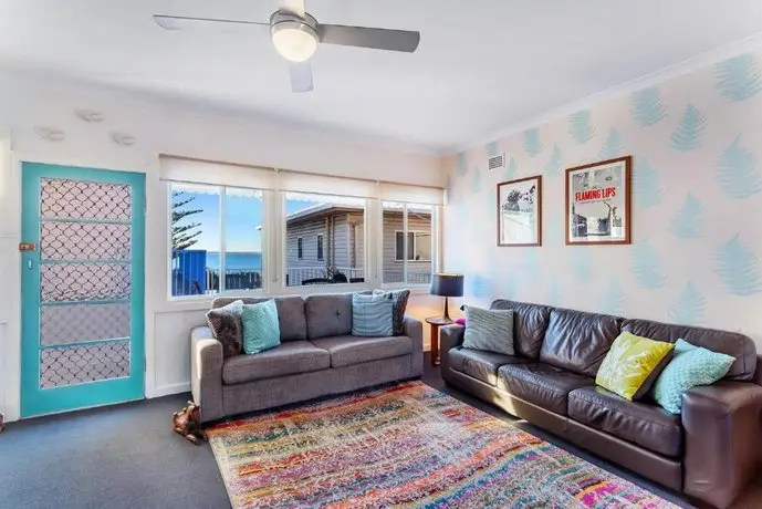 Moana Blue Unit 3/87 Shoal Bay Road