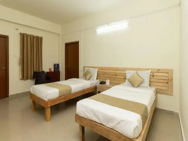 OYO 10796 Hotel Travellers INN