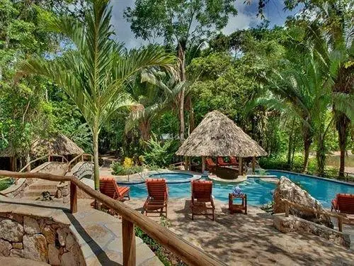 Belize Tree House Resort at Caves Branch 