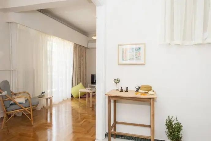 Charming flat inthe center near the park &the sea