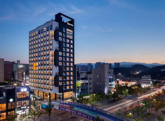 Gangneung City Hotel 