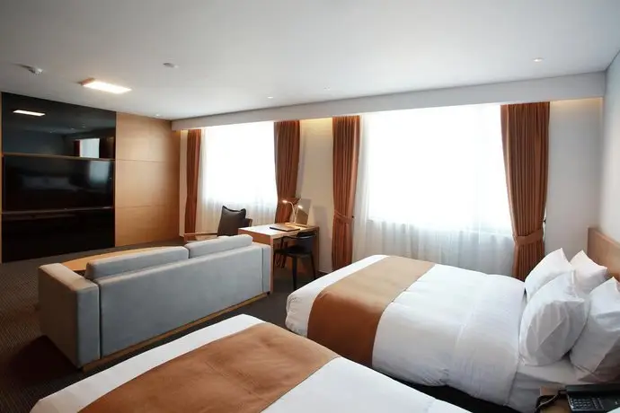 Gangneung City Hotel 