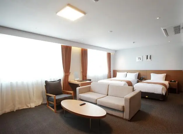 Gangneung City Hotel 