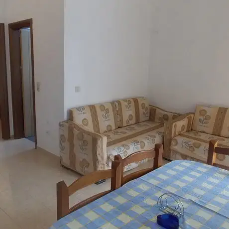 Elena Apartament