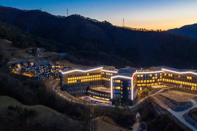 Ramada Hotel & Suites by Wyndham Gangwon Pyeongchang