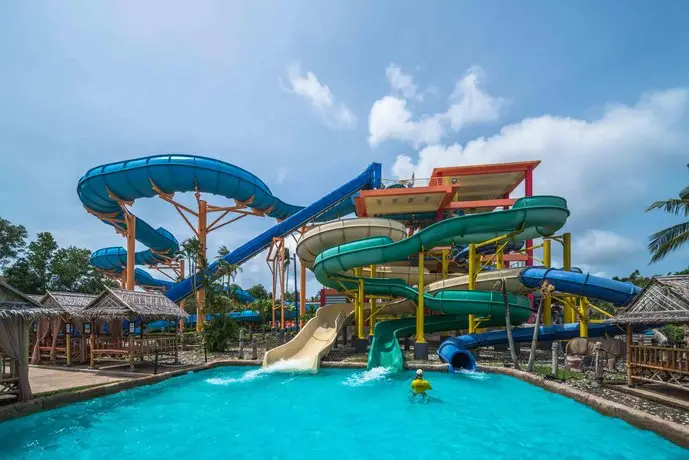 Splash Beach Resort Maikhao Phuket