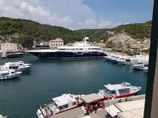 Superbe T3 sur la Marina de Bonifacio 