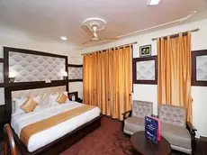 OYO 22081 Hotel Shree Mazda 