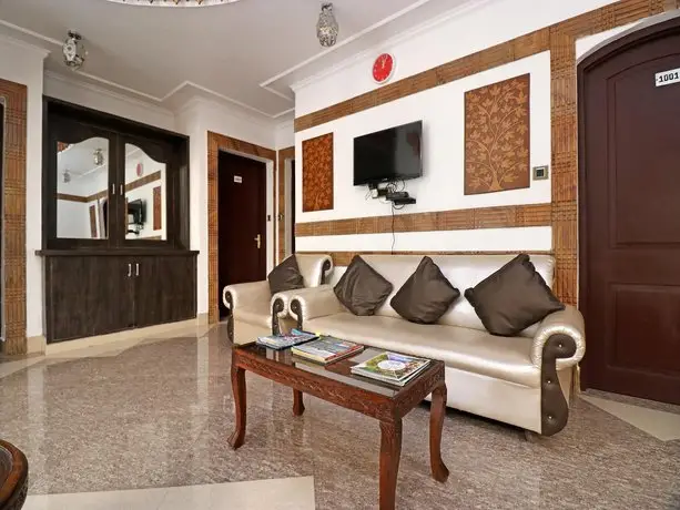 OYO 22081 Hotel Shree Mazda 